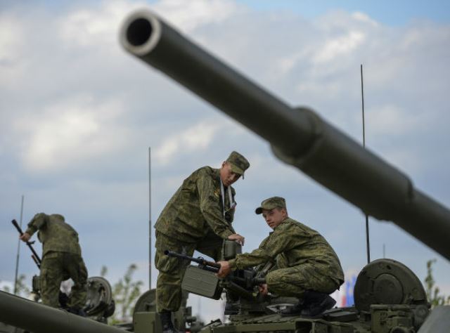 Россия завершила строительство четырех военных баз в Арктике